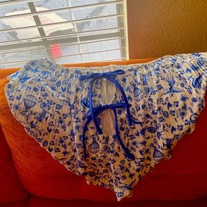 Ruffled hem cheeky blue porcelain print velvet lingerie shorts NEVER WORN